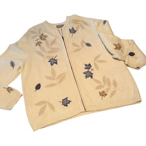 Vintage 90’s Cream Fall Leaves Long Sleeve Coastal Grandma Wool Angora Blend Cardigan Sweater