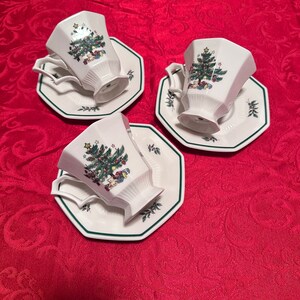 Vintage Christmas Nikko Christmastime Christmas Tree Three Coffee/Tea Cups & Saucers
