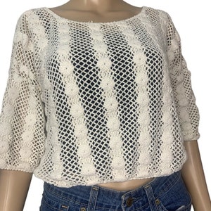 Vintage 90’s Crocheted Cream Cropped Bohemian Short Sleeve Sweater Festival