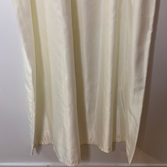 Vintage 1970’s Barbizon Cream Long Satin Nightgow… - image 9