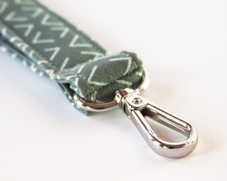 Loki Doki Dog Wristlet Lanyard New Car Gift Car Accessories Modern Chic GRAY ARROW Keychain Wristlet Swivel Keychain Key Fob