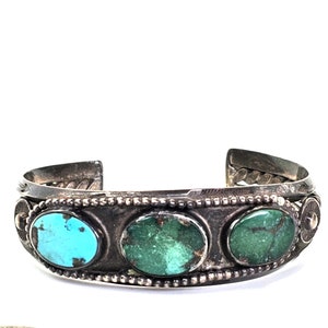 XSmall Cuff Bracelet Vintage 1960s Handmade Navajo Silver Turquoise Twisted Wire