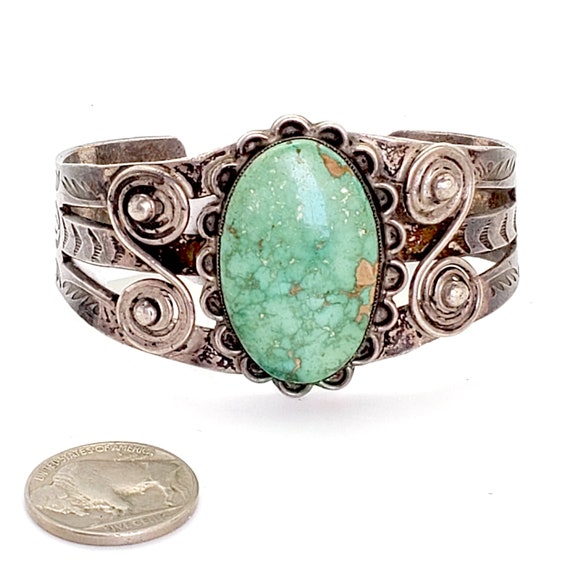Signed Swirling Silver Works Vintage Native American Navajo Turquoise Leaf Bracelet Signed Swirling Silver Works Vintage Native American Navajo Turquoise Leaf Bracelet