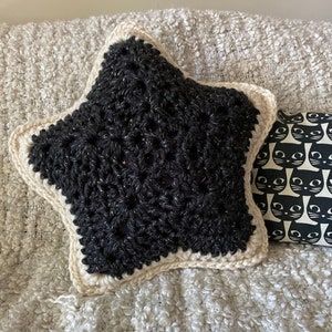 Stellar Star Pillow Crochet Pattern / Easy Star PIllow / Galaxy Pillow / Cute Star Pillow / DIY / Onestopwonders / PDF image 3