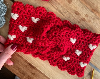 Valentines Collection / Twisted Heart Headband / Crochet Pattern / DIgital Download / OneStopWonders / Adult, Teen, Child, Toddler Sizes