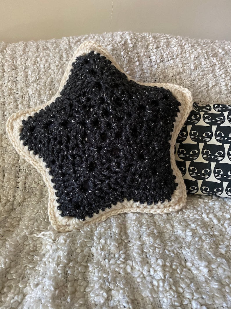 Stellar Star Pillow Crochet Pattern / Easy Star PIllow / Galaxy Pillow / Cute Star Pillow / DIY / Onestopwonders / PDF image 3