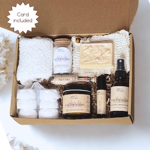 Luxury Lavender Spa Gift Box: Beeswax Candle, Goat Milk Soap & Bath Salts