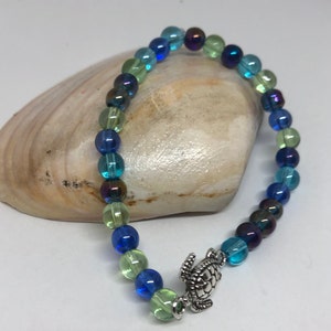 Sea Turtle Charm Bracelet: Beaded Unisex Jewelry