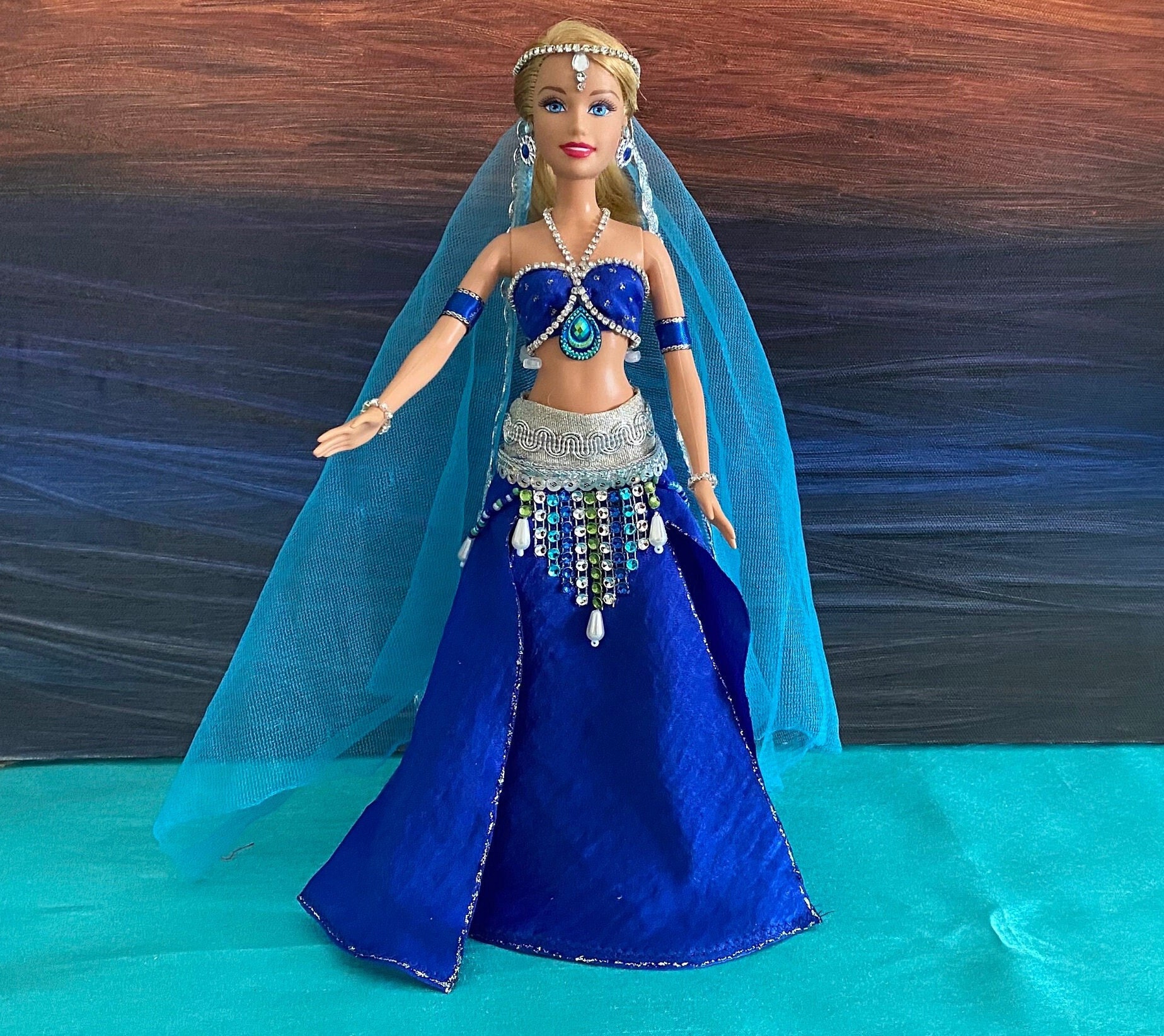 Handmade Belly Dancer Doll: Decorative Bollywood Fashion