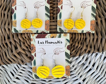 Pendientes colgantes de concha amarilla / Pendientes de pan dulce mexicano / Pendientes de arcilla polimérica hechos a mano / Sin níquel