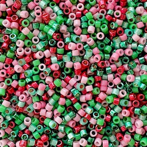 11/0 Miyuki Delica Bead Mix: Pink Christmas (10g)