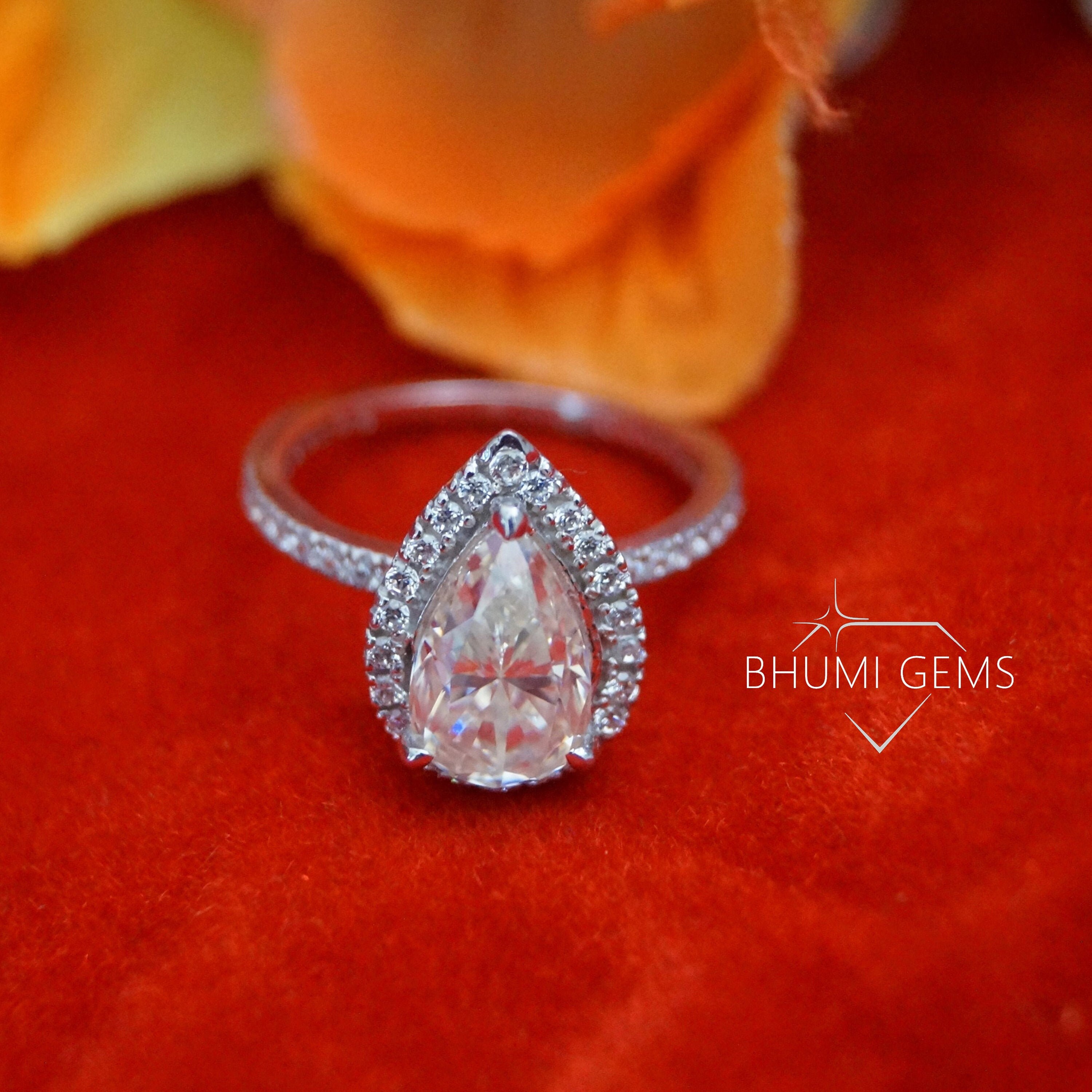 2 CT Pear Moissanite Engagement Ring / Halo Moissanite Ring / Etsy