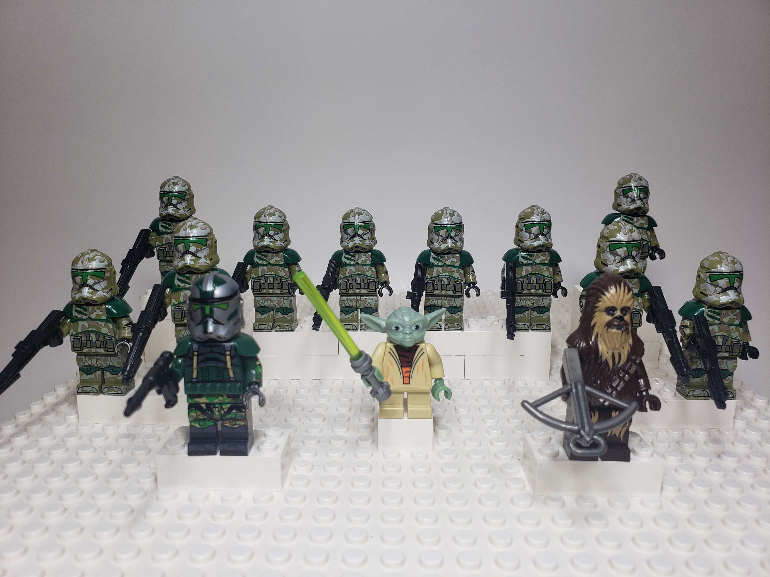 Star Wars Kashyyyk Clone Trooper Set of 13 With Yoda, Commander Gree
