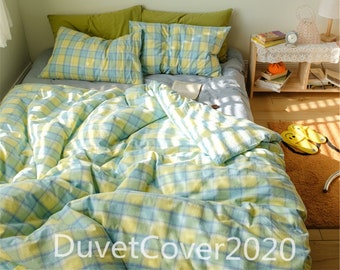 Modern Appletree Kids Rainbow Pom Multicolour Duvet Cover & Pillowcase Set 