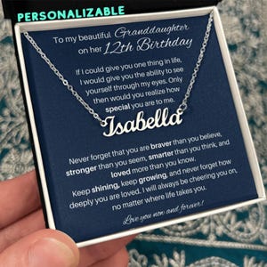 Collar con nombre y tarjeta de mensaje para el 12.º cumpleaños de tu nieta, regalo personalizado de la abuela o el abuelo.