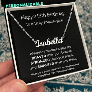 Cadeau de 13e anniversaire pour adolescente, collier prénom personnalisé avec carte, bijoux personnalisés pour fille, nièce ou petite-fille