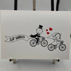 Just Married Fahrrad, Paar, Fahrräder, A6/A5 Grußkarte Hochwertiger Druck auf 300gsm. Kommt mit Conqueror Textured Wove Umschlag.