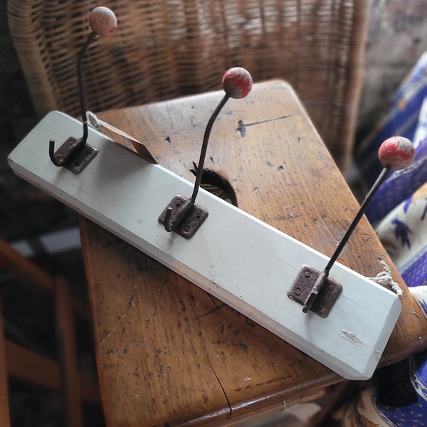 Vintage Rustic Coat Rack: White & Red Wooden Hooks