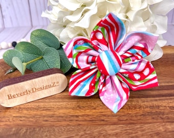 Collier de Noël fleur pour chien, fleur pour collier pour animal de compagnie 4 pouces, fleur à enfiler pour collier de chien, collier rose pour chien, noeud fille pour chien, fleur pour collier de chat