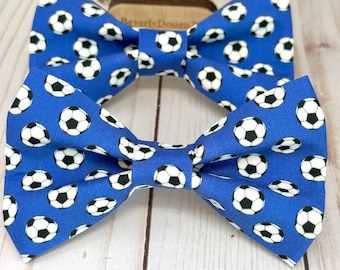 Nœud papillon de football bleu pour chien ou chat, accessoire de chiot noeud de football, cadeau pour chien, maman ou papa, tailles très petites à grandes, cravates grand chien