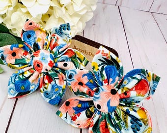 Fleur pour collier de chien, fleur pour collier à fleurs bleues, fleur à enfiler pour collier de chien, collier pour chien chat, noeud de collier pour chien fille, fleur pour collier de chat