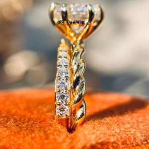1.5 Ct Round Cut Moissanite Engagement Ring For Women 14K Yellow Gold Solitaire Twist Ring Bridal Ring Set Wedding Ring Gift For Her