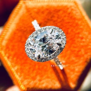 2.5 CT Oval Diamond Engagement Ring, Oval Cut Moissanite Diamond Ring for women 14K White gold halo ring anniversary ring wedding ring gift