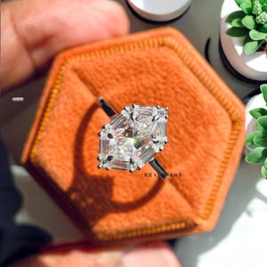 2 CT Dutch Marquise cut Moissanite Engagement Ring 14K White Gold Colourless Moissanite Ring Solitaire Ring Baguette Halo Ring For Women