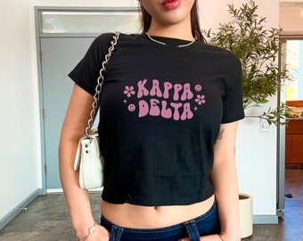 Maglietta corta nera KAPPA DELTA con design retrò / Maglietta della confraternita / Regalo di iniziazione