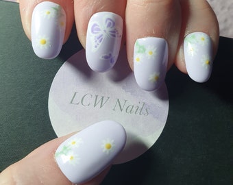 Daisy Nails * Butterfly Nails * Purple Nails * Lilac Nails * Spring Nails * Press on Nails