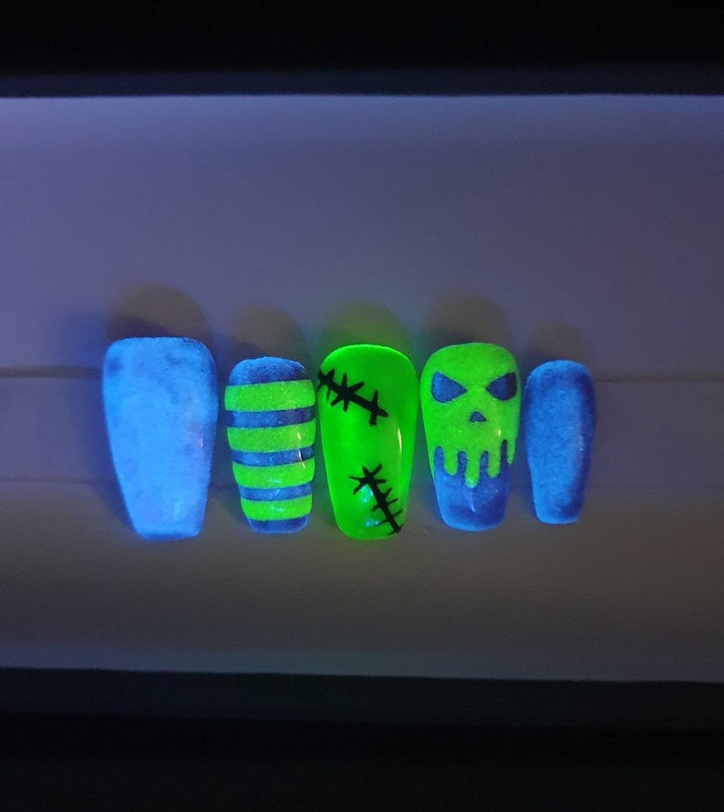 Halloween Nails Skull Nails Glow in the dark nails image 2