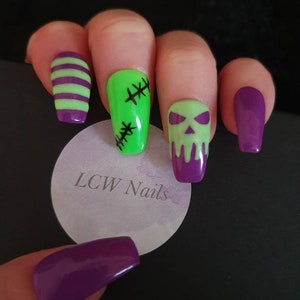 Halloween Nails * Skull Nails * Glow in the dark nails