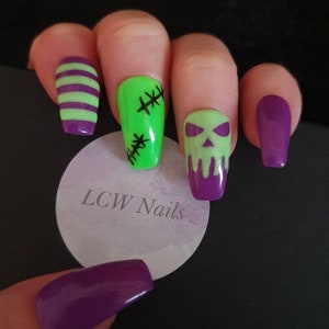 Halloween Nails Skull Nails Glow in the dark nails image 1