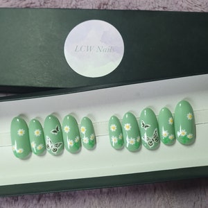 Uñas de margarita Uñas de mariposa verde Uñas de primavera Presión en las uñas imagen 2