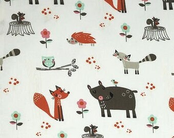 Woodland on White - 100 % Baumwolle - gequiltet; Kunsthandwerk - 1/2 Yard - Waldtiere