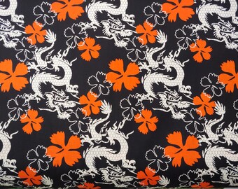 Tela acolchada de dragón asiático sobre negro - 100 % algodón - ideal para manualidades, fabricación de muñecas y acolchados. Cortes de 1/2 yarda.