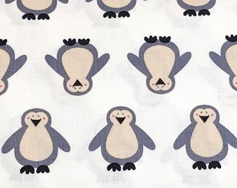 Tecido para patchwork com estampa de pinguins em fundo branco - 100% algodão - Cortes de 0,5 jarda