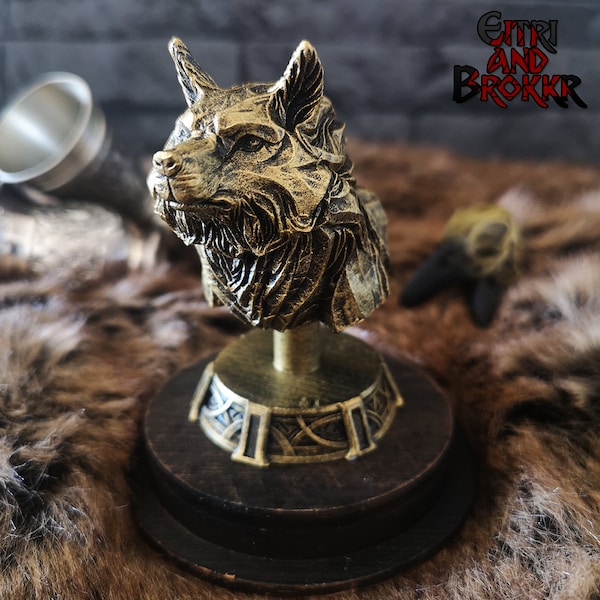 Fenrir statuette in gold resin on its base Loki in resin of the handmade wolf wolf nordic mythology viking decoration valhalla thor