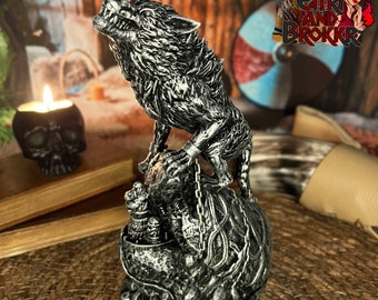 Figurine / Statuette of Fenrir son of Loki in resin on his rock from the world of the dead Nordic mythology viking decoration valhalla thor