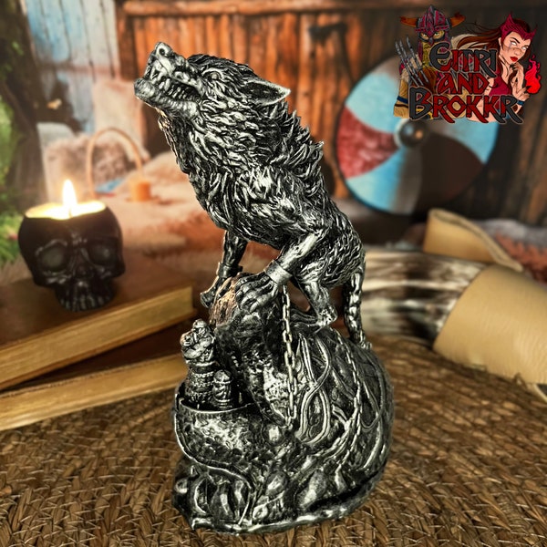 Figurine / Statuette of Fenrir son of Loki in resin on his rock from the world of the dead Nordic mythology viking decoration valhalla thor