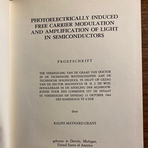 Photoelectrically Induced Free Carrier Modulation and Amplification of Light in Semiconductors - R Grant - 1964 -