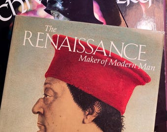 Könnte beinhalten: Drei gebundene Bücher, die übereinander gestapelt sind. Das oberste Buch trägt den Titel "The Age of Chivalry". Das mittlere Buch trägt den Titel "The Renaissance Maker of Modern Man". Das unterste Buch trägt den Titel "The Age of Chivalry".