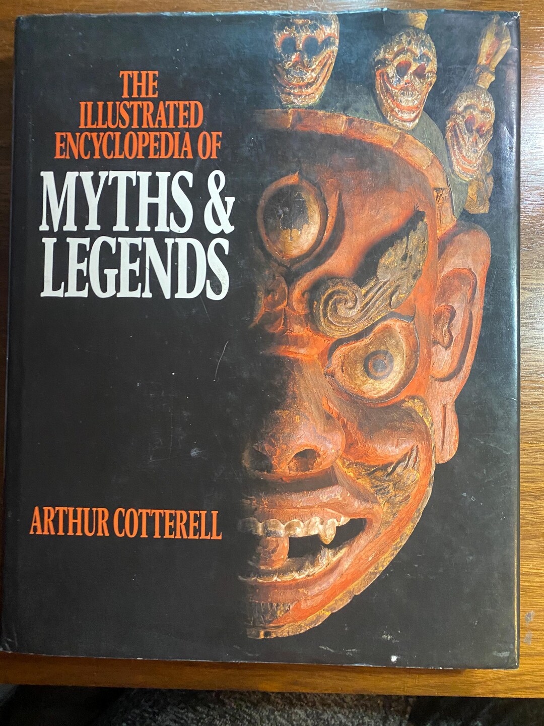 The Illustrated Encyclopedia of Myths & Legends - Fable - Arthur ...