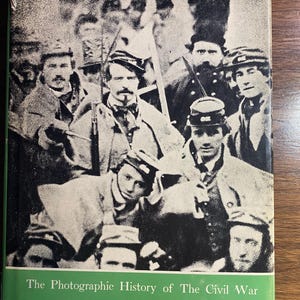 The Opening Battles - Civil War in Pictures - Francis Miller - 1957 - Warfare, American Military History - North South War - Historic