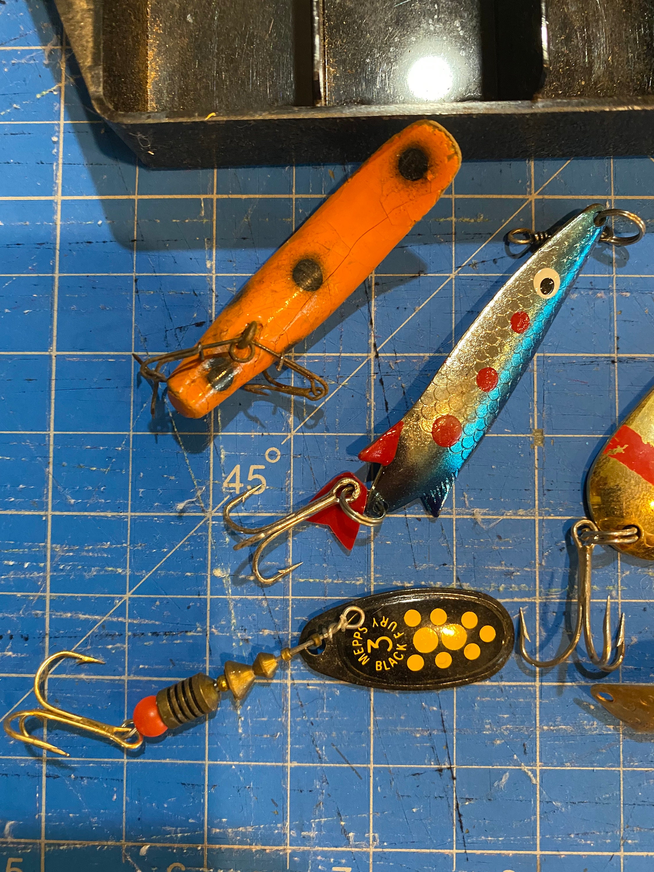 Mepps Killer Kit Señuelos de pesca Vintage set 6 en estuche de plástico -   España