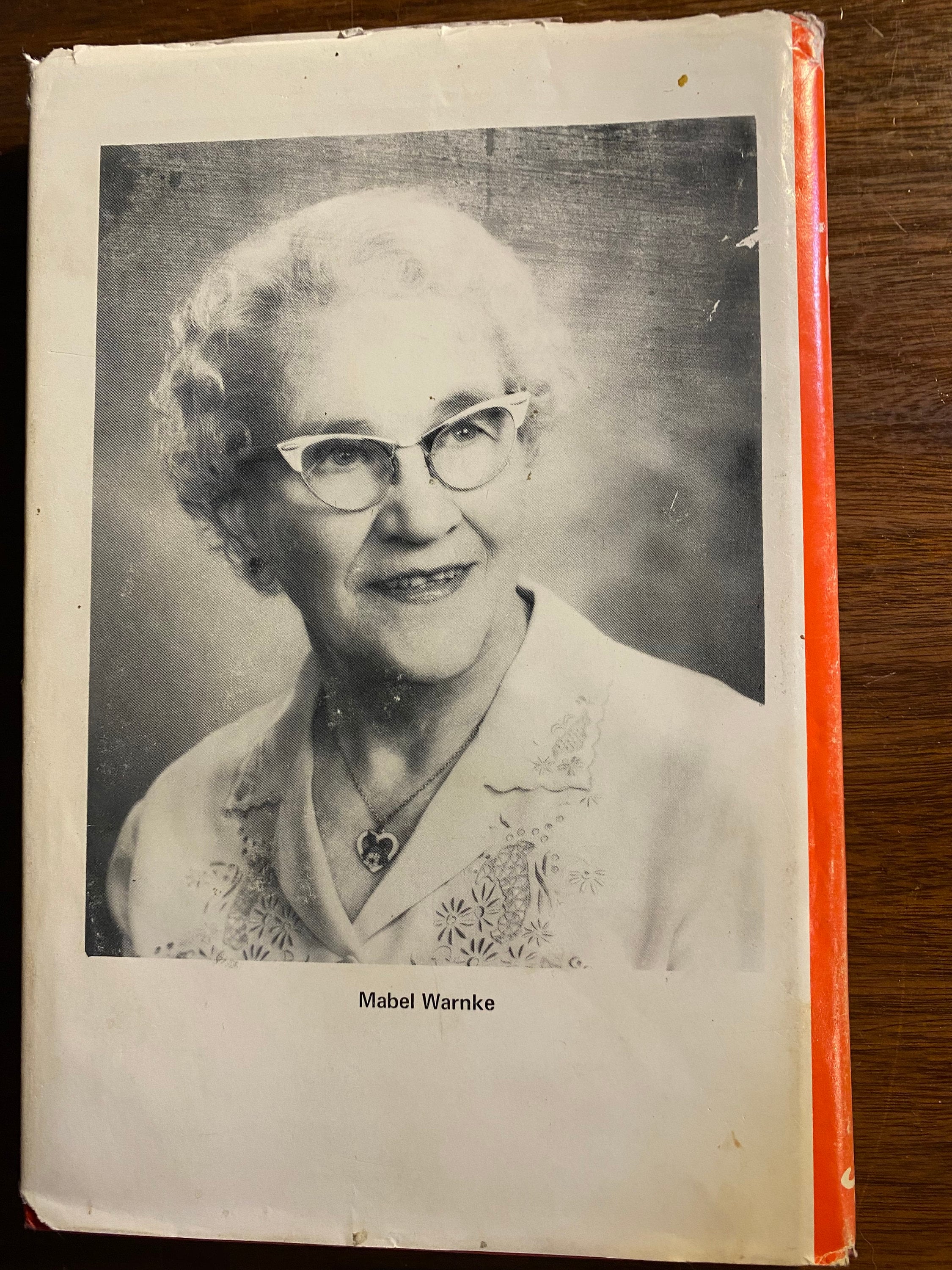 pinkchronicity | …the happy certainty some things are just meant to be., image size:2250x3000