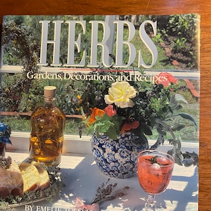 Herbs Gardens, Decorations and Recipes - E Tolley | C Mead - 1985 - Herbalists - Identification -  Medicinal - Uses - Growing