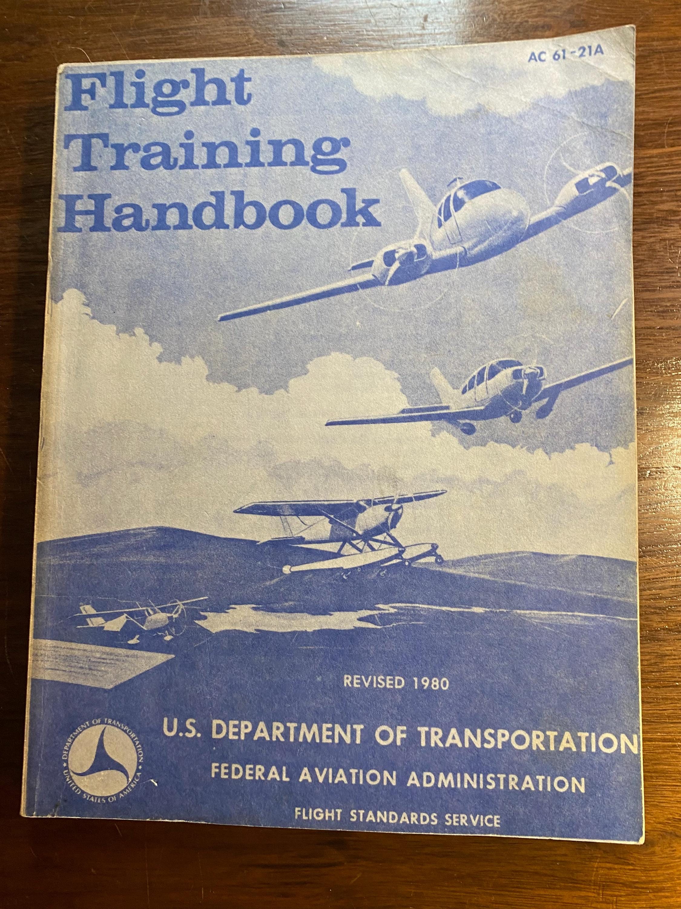 【ヴィンテージ】パイロットFlight Training book 1980s ヴィンテージ】パイロットFlight Training book 1980s 1980