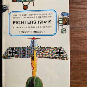 Pocket Encyclopedia World Aircraft Fighters 1914-19 Attack Training Airplane -  History Aviation / Warfare Military - Kennith Munson  1968