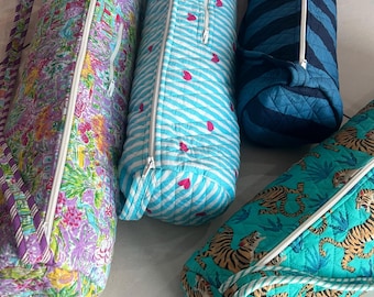 Eco-Friendly Quilted Yoga Mat Bag–Handmade Cotton Gym/Sport Bag, Floral Round Shape Carrier for Women & Men, Lightweight Travel Shoulder Bag